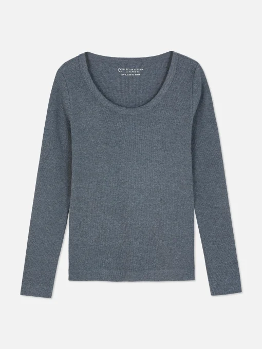 Scoop Neck Long Sleeve Top
