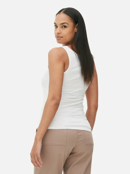 Scoop Neck Stretch Vest