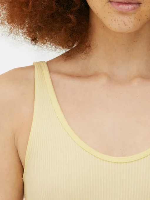 Seamless Ribbed Scoop Neck Bodysuit