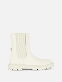 Side Zip Chelsea Boots