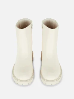 Side Zip Chelsea Boots