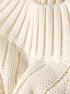 Sleeveless Cable Knit Tank