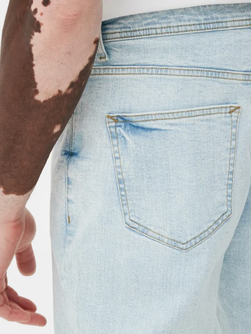 Stretch Straight Jeans