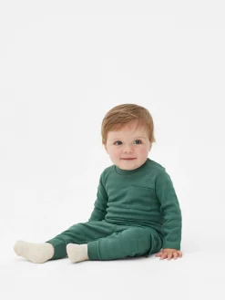 Textured T-Shirt And Cargo Pants Set