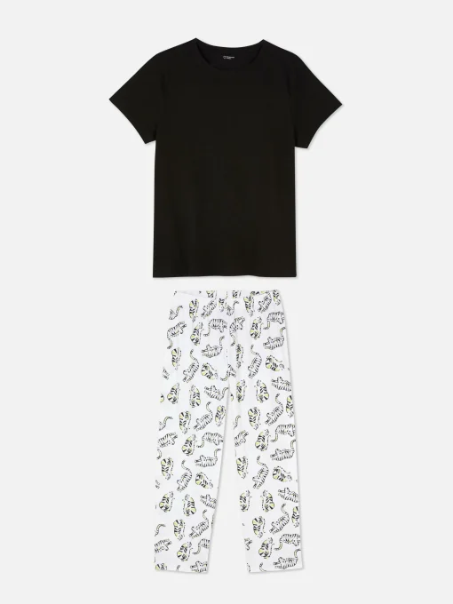 T-Shirt And Joggers Pajamas