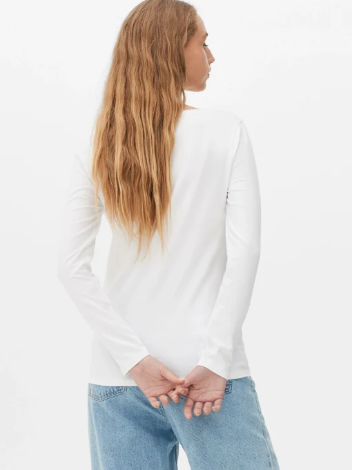 V-Neck Long Sleeve Top