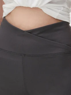 V-Waist Flared Yoga Leggings